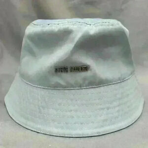 Steve Madden bucket hat